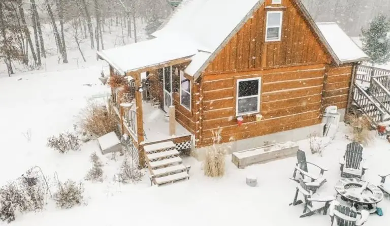 Are Log Homes Warm In Winter?