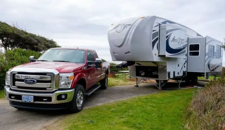 Best Removable 5th Wheel Hitches (in 2023)