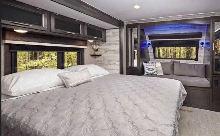 10 Best Travel Trailers With King Beds